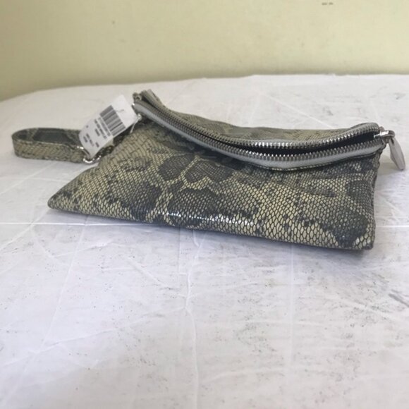 HENRI Bendel NEW The DEB Leather Wristlet Clutch Bag Snake Print Multi Zipper - Picture 4 of 16